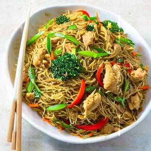 Singapore Noodles Chicken