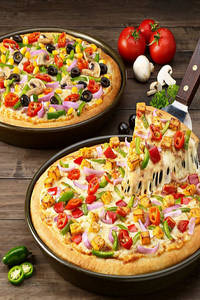 Veggi Pizza Veggie +pocket+pepsi