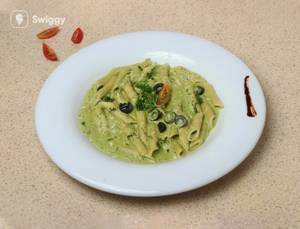 Chicken Creamy Pesto Pasta