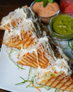 Pizza Club Sandwich