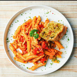 Penne In Tomato Sauce