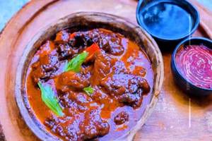 Lamb in Choice of Sauce