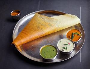 Scheezwan Butter Paneer Masala Dosa