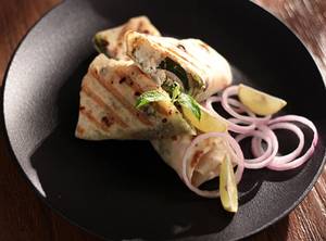 Paneer Tikka Rumali Roll