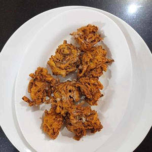 Onion Pakoda ( 6 - 8pcs)