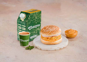 Desi Chai with Bun Omelette