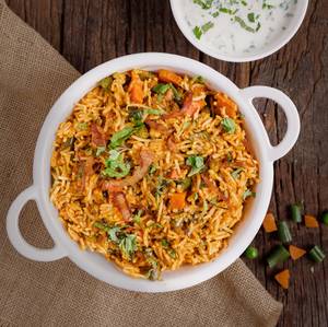 Veg Biryani With Raita