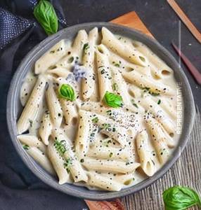 White Sauce Pasta