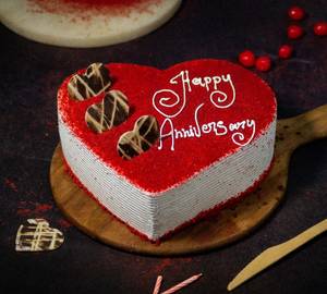 Eggless Red Velvet Heart Cake