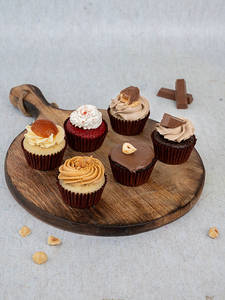 Premium Assorted Cupcakes Box