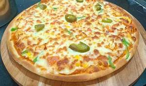 Cheese and capsicum pizza