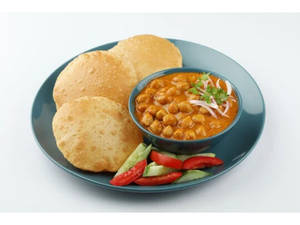 Chole Poori (3 Pcs.)