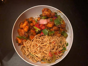 Chilli Chicken+ Veg Noodles