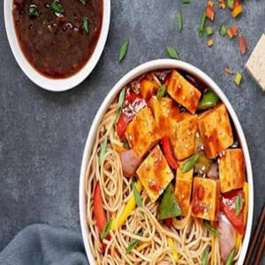 Veg Noodles + Paneer In Hot Garlic