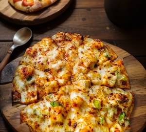 Cheese and paneer pizza