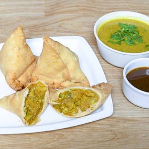 Samosa [1 piece]                                                                                                                                                              