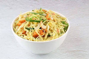 Hakka Chicken Noodles