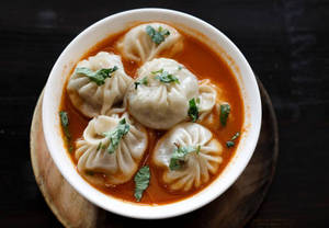 Momo Thupka ( Veg Momo)