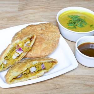 Pyaz kachori [1 piece]                                                                                                                                                          