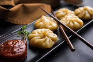 Veg Momo.