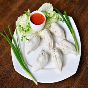 Veg Cheese Burst Momos