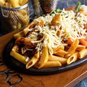Veg pasta sizzlers