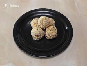 Dry Fruit Ladoo