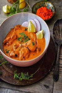 Murg Lababdar.