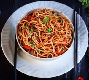 Chicken Schezwan Noodles