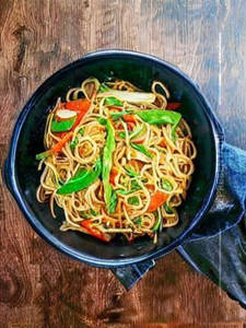 Veg Chilly Garlic Noodles