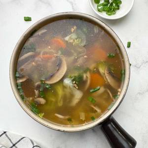 Veg clear soup