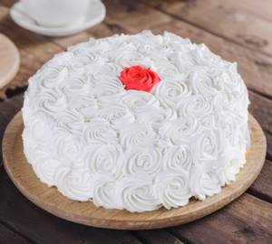 White Rose Cake