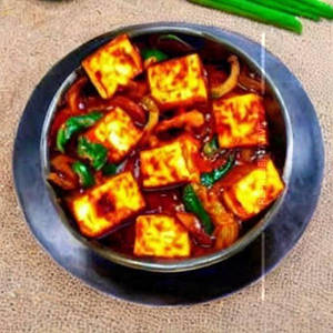 Paneer Chilly Gravy