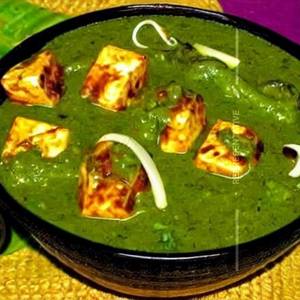 Paneer Chilli in Green Sauce