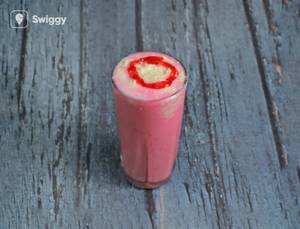 Strawberry spl Lassi