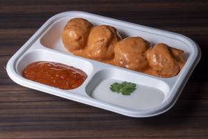 Akkha Paneer Cocktail Momos [8pcs]