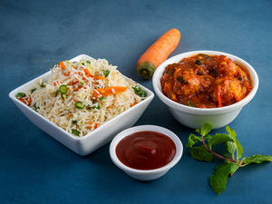 Vegetable Fried Rice With Gobhi Manchurian