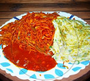 Chicken Schezwan Triple Noodles