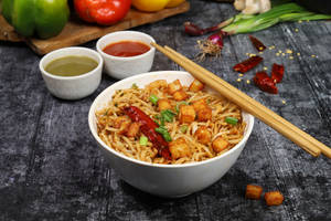 Schezwan Paneer Fried Noodles