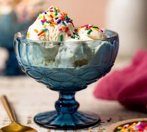 Vanilla ice creams