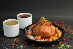 Kachori With Chole