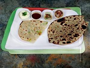 Aloo Pyaz Paratha
