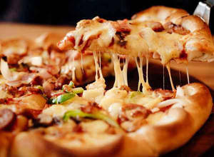 Indian spice chicken loded pizza