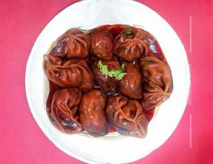 Schezwan chicken momos