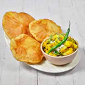 Masaledar Puri Bhaji Combo