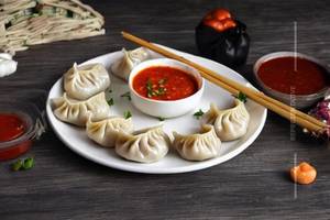 Chicken cheese momos