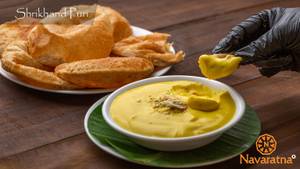 Shrikhand Puri