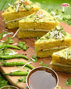 Paneer Sandwich Dhokla - 2 Pc