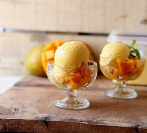 Mango ice creams