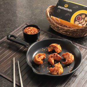 Utterly Butterly Cheese Corn Saucy Momos